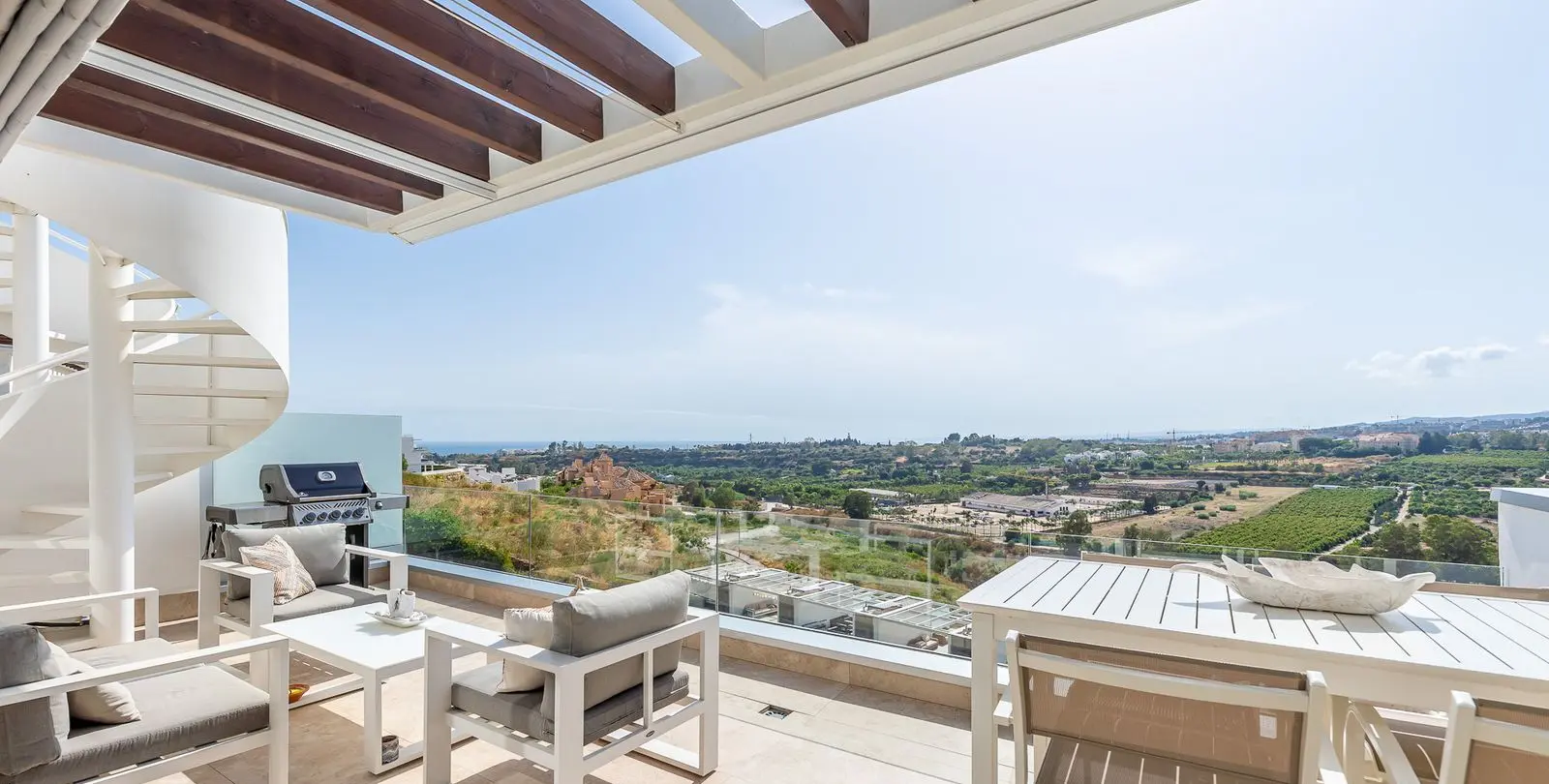 Sale of penthouse in Cancelada 7