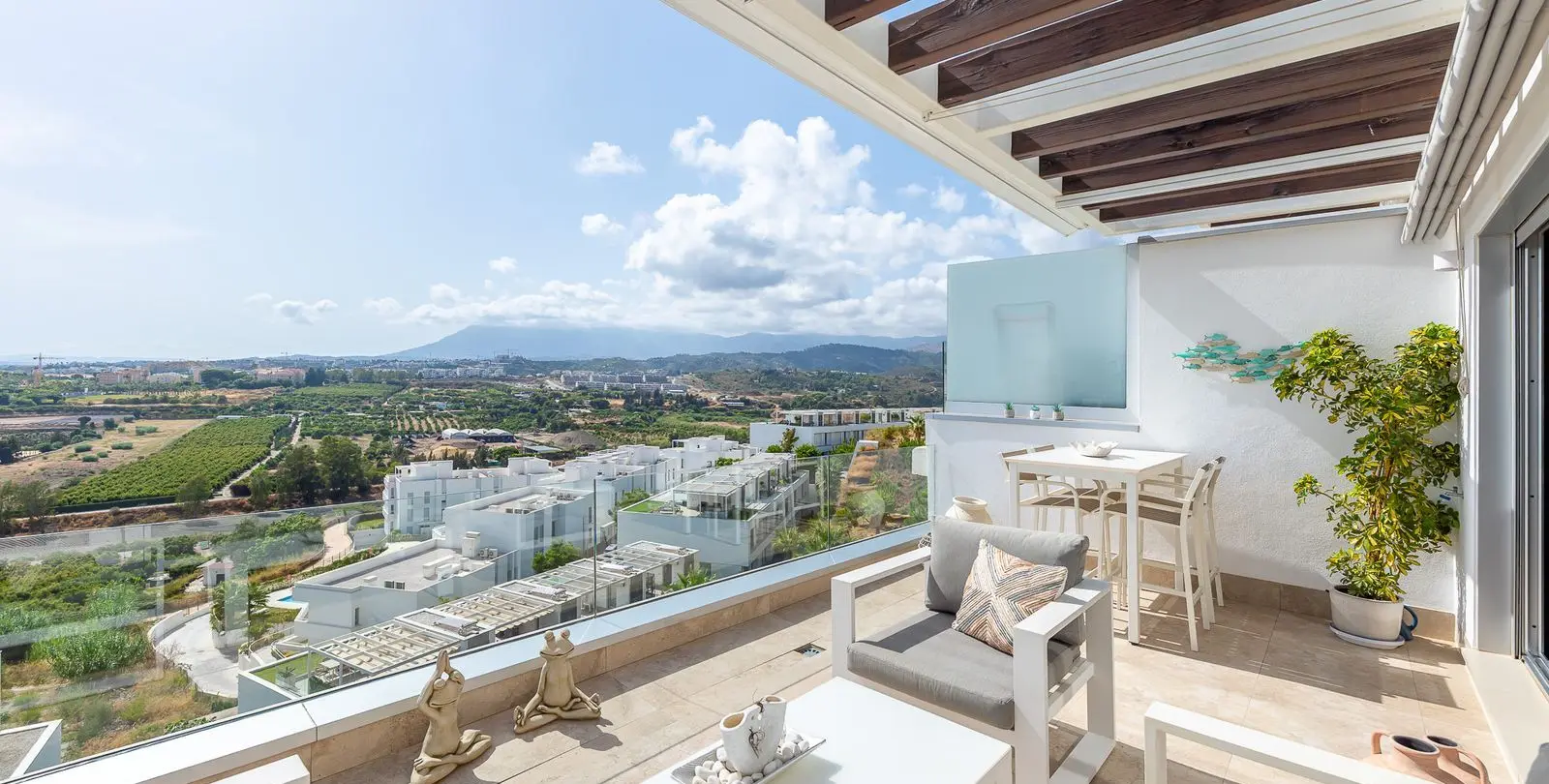 Sale of penthouse in Cancelada 12