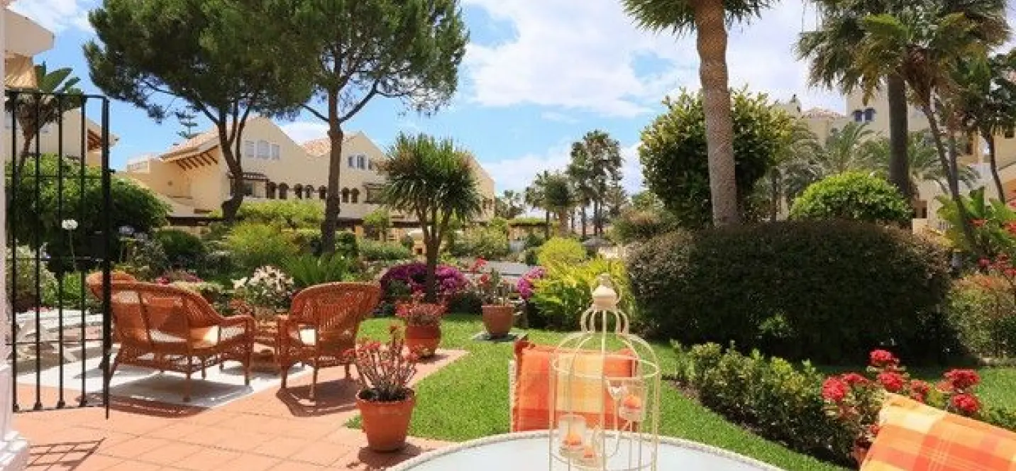 Venta de apartamento en planta baja en Elviria 0