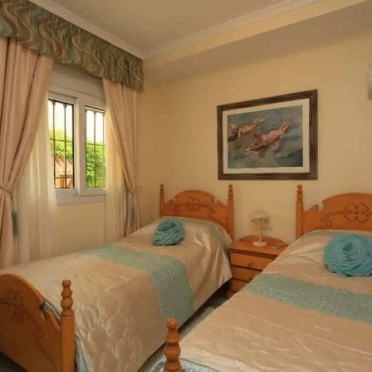 Venta de apartamento en planta baja en Elviria