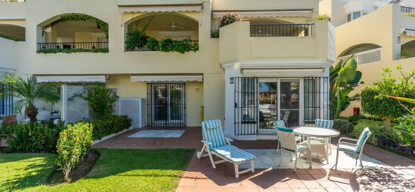 Venta de apartamento en planta baja en Elviria 3