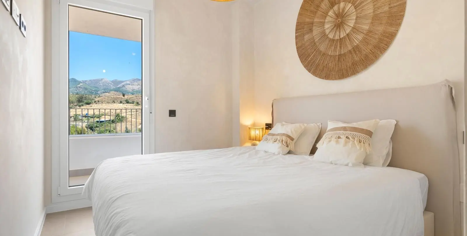 Venta de apartamento en planta baja en Los Pacos 4