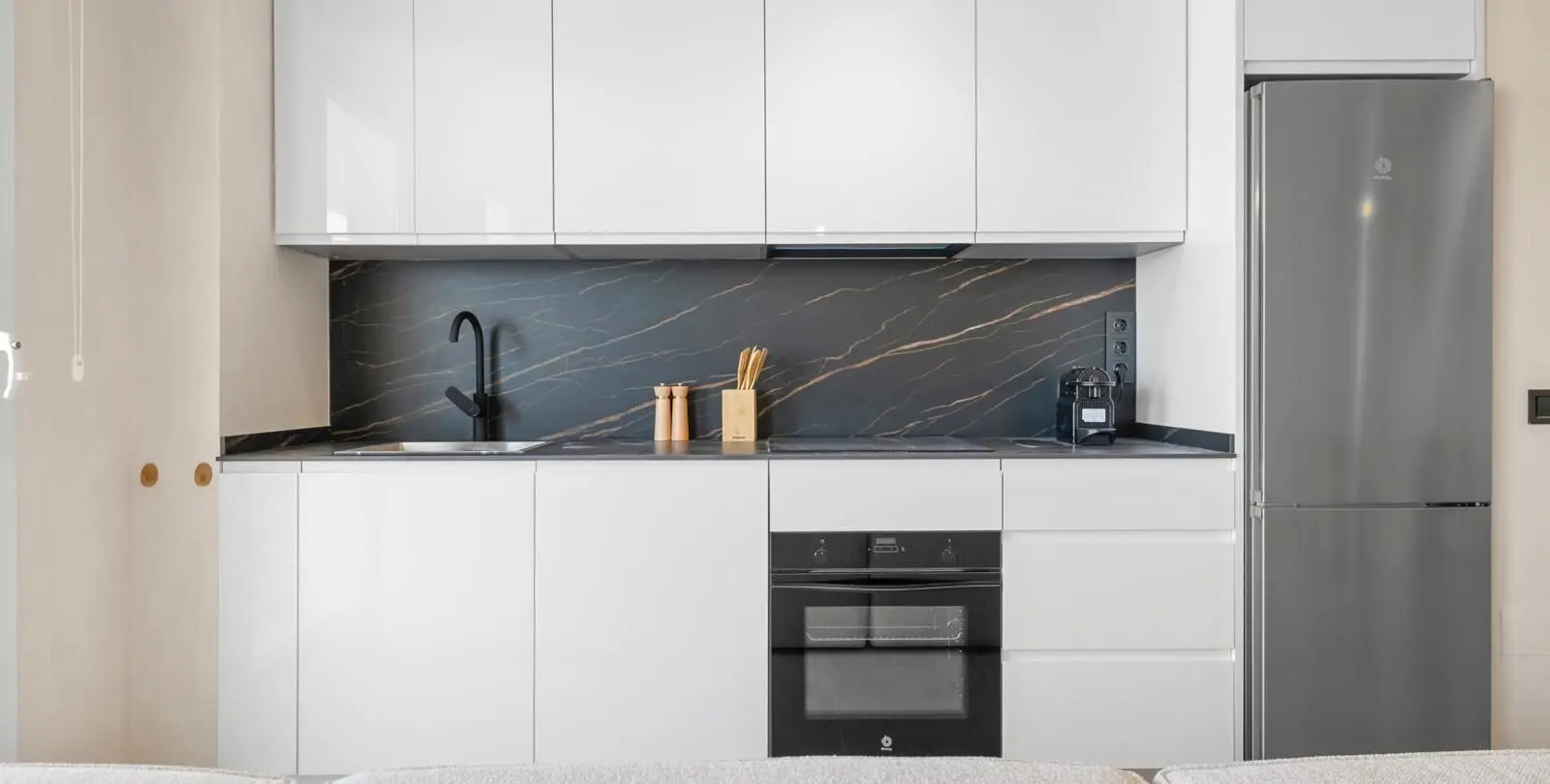 Venta de apartamento en planta baja en Los Pacos 16