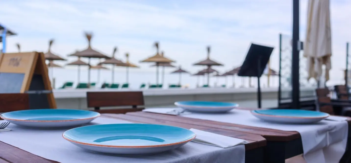 Sale of restaurant in La Duquesa 2