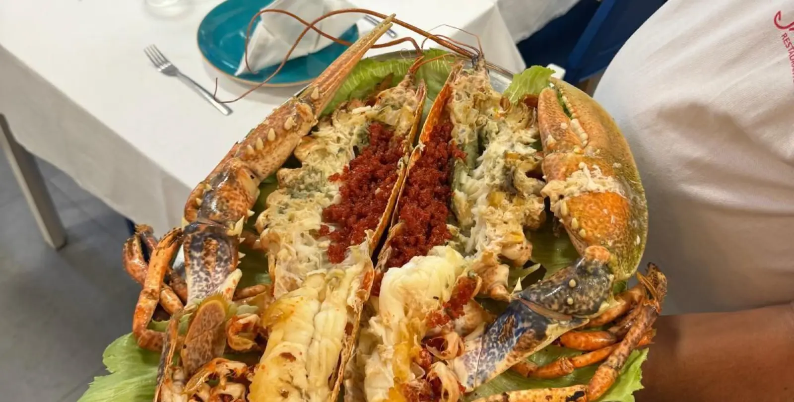 Sale of restaurant in La Duquesa 6