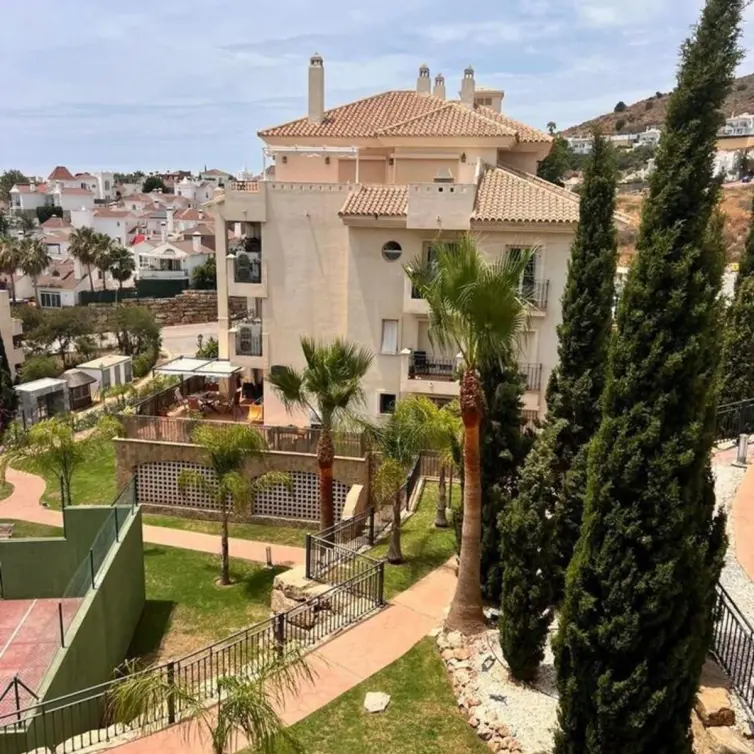Venta de apartamento en planta media en Riviera del Sol