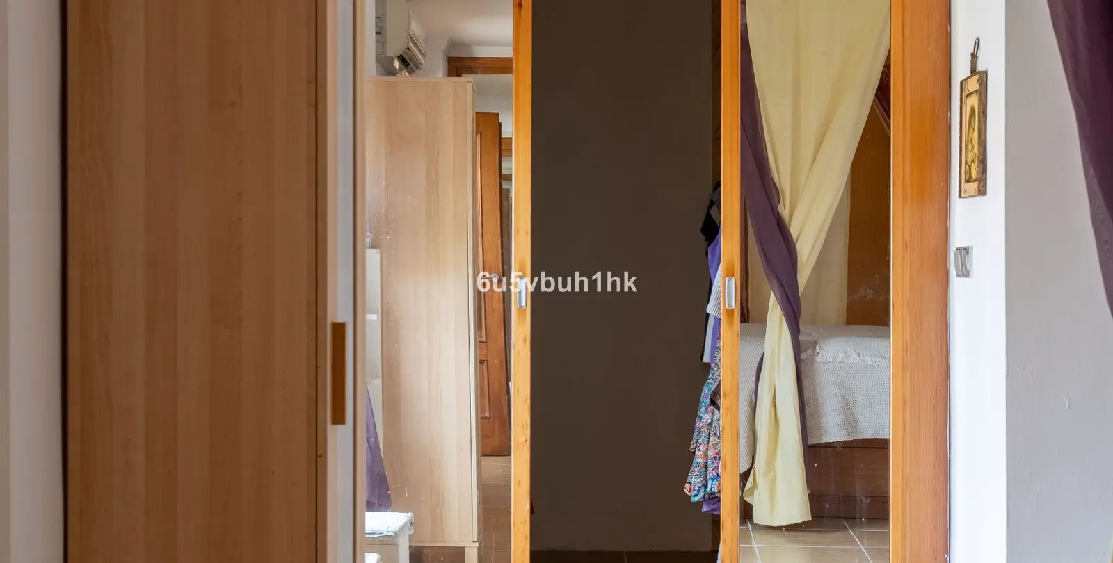 Sale of middle floor apartment in Fuengirola 18