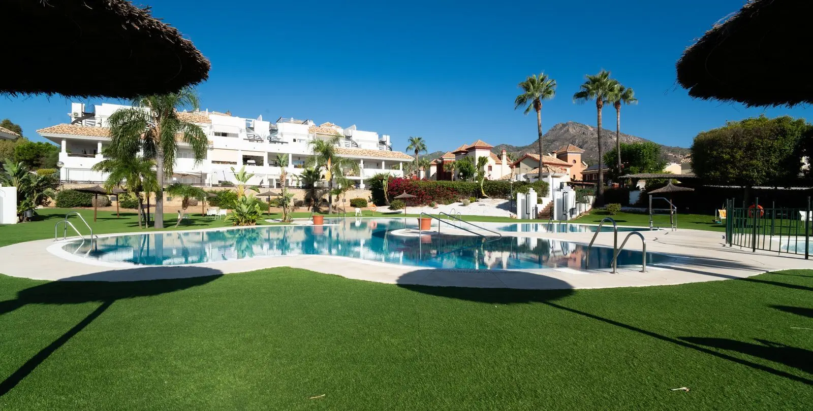 Sale of penthouse in Benalmadena Costa 1