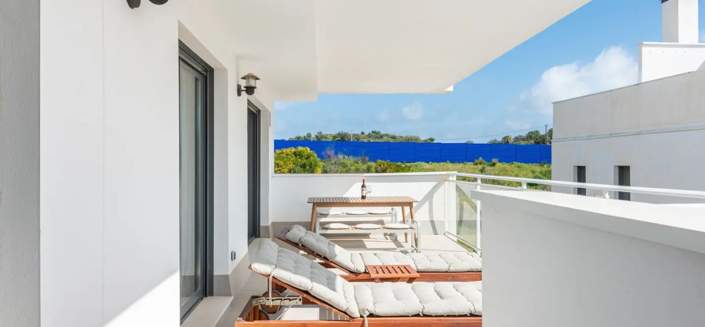 Venta de apartamento en planta media en La Cala de Mijas 2