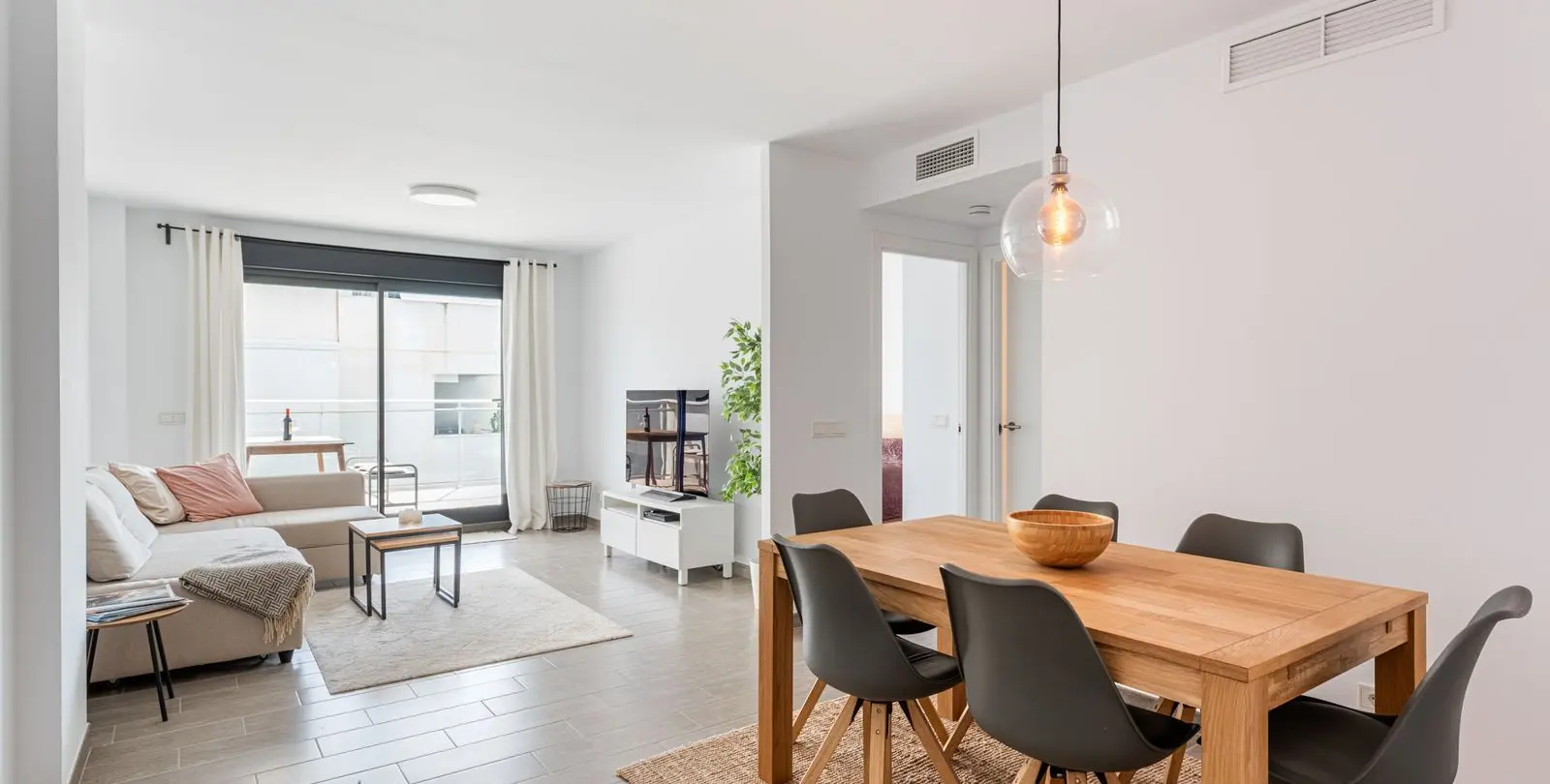 Venta de apartamento en planta media en La Cala de Mijas 6
