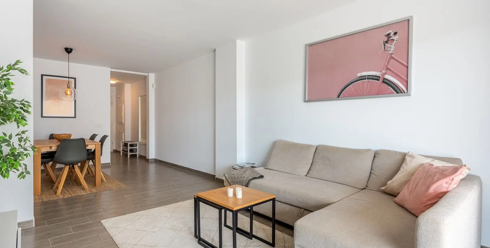 Venta de apartamento en planta media en La Cala de Mijas 8