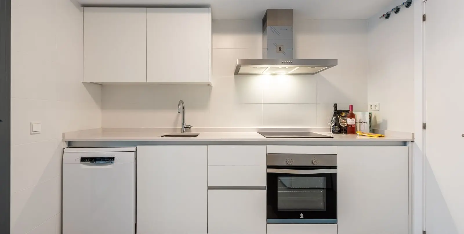 Venta de apartamento en planta media en La Cala de Mijas 10