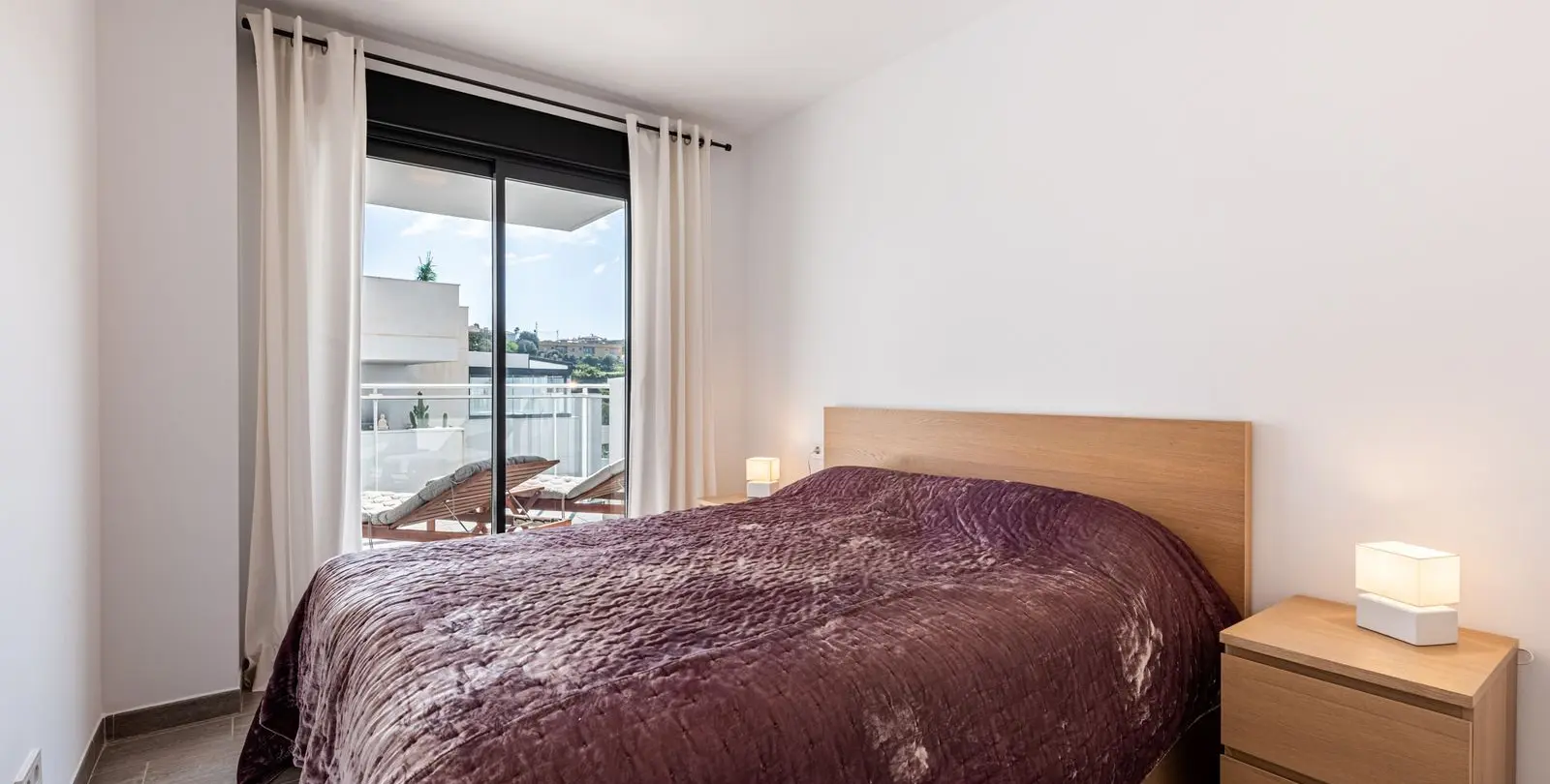 Venta de apartamento en planta media en La Cala de Mijas 15