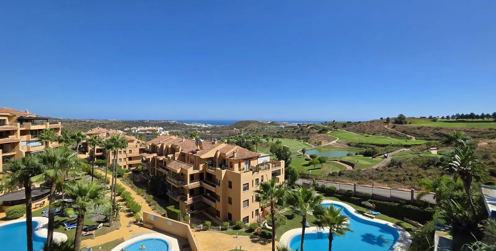 Продажа апартаментов на первом этаже в Calanova Golf 1