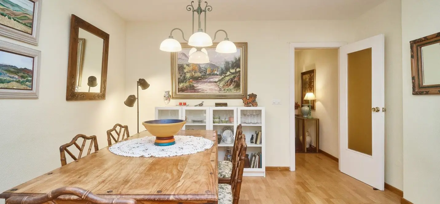Sale of middle floor apartment in Fuengirola 4