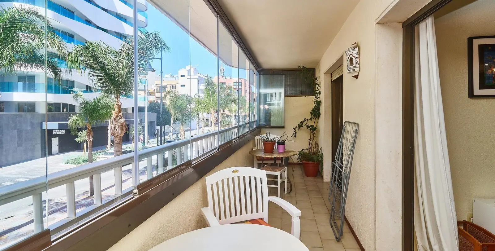 Sale of middle floor apartment in Fuengirola 16