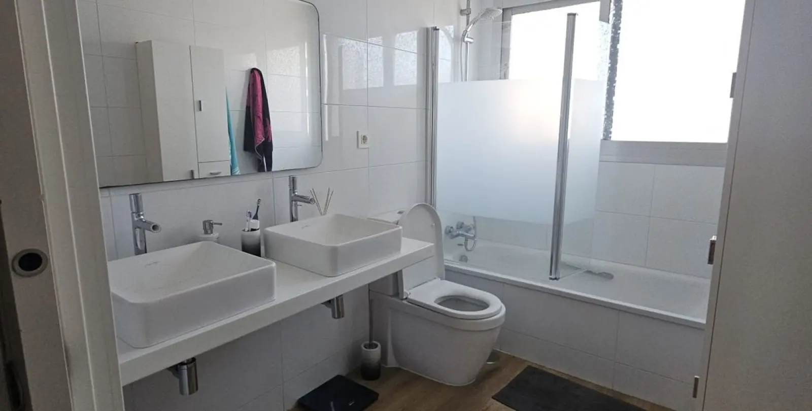 Sale of middle floor apartment in Fuengirola 21