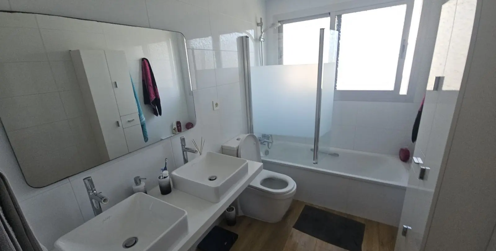 Sale of middle floor apartment in Fuengirola 23
