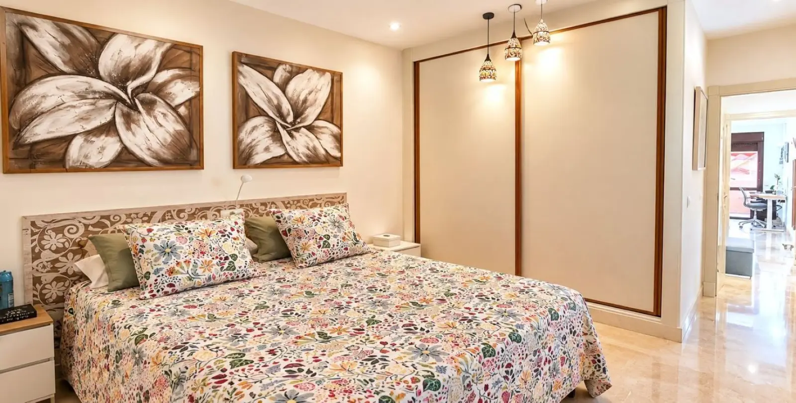 Продажа апартаментов на среднем этаже в Estepona 4