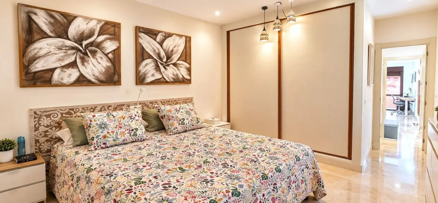 Продажа апартаментов на среднем этаже в Estepona 3