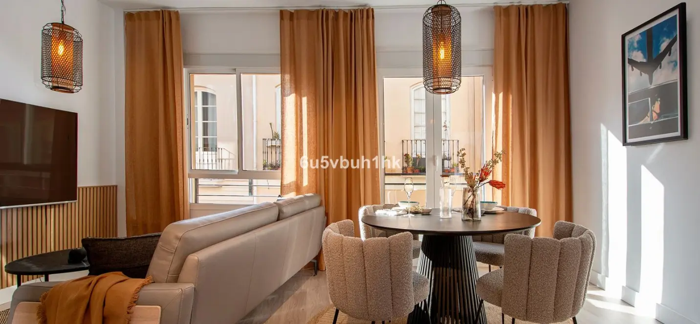 Venta de apartamento en planta media en Málaga 1