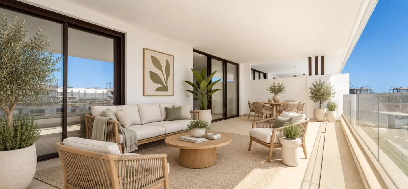 Sale of middle floor apartment in Fuengirola 0
