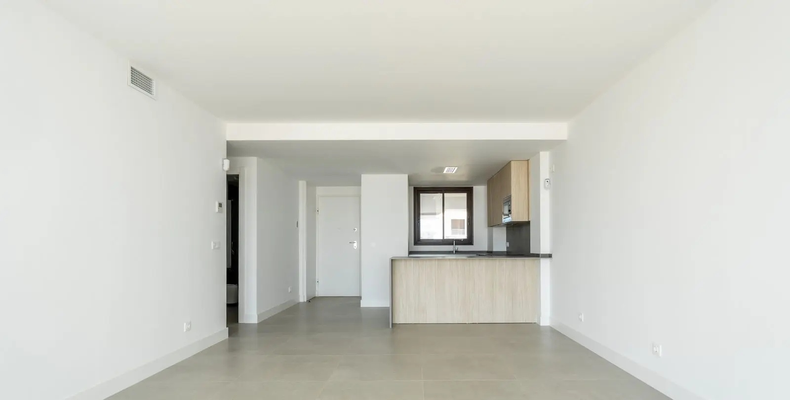 Sale of middle floor apartment in Fuengirola 34