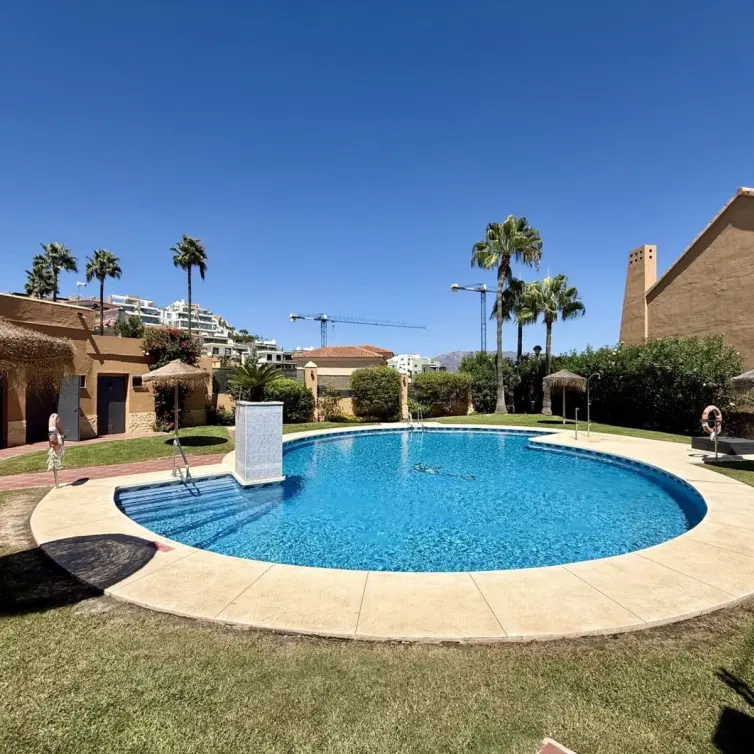 Venta de adosado en Riviera del Sol