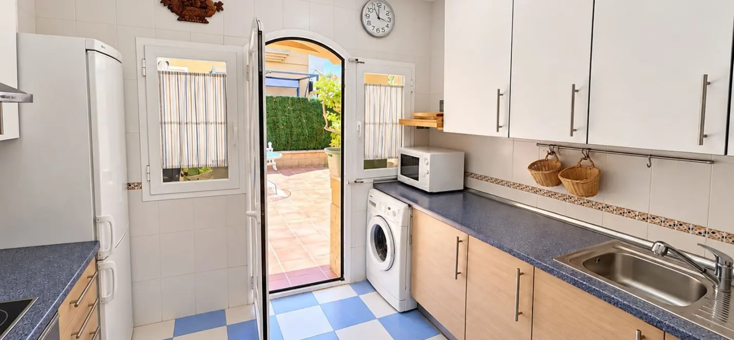 Venta de adosado en Riviera del Sol 4