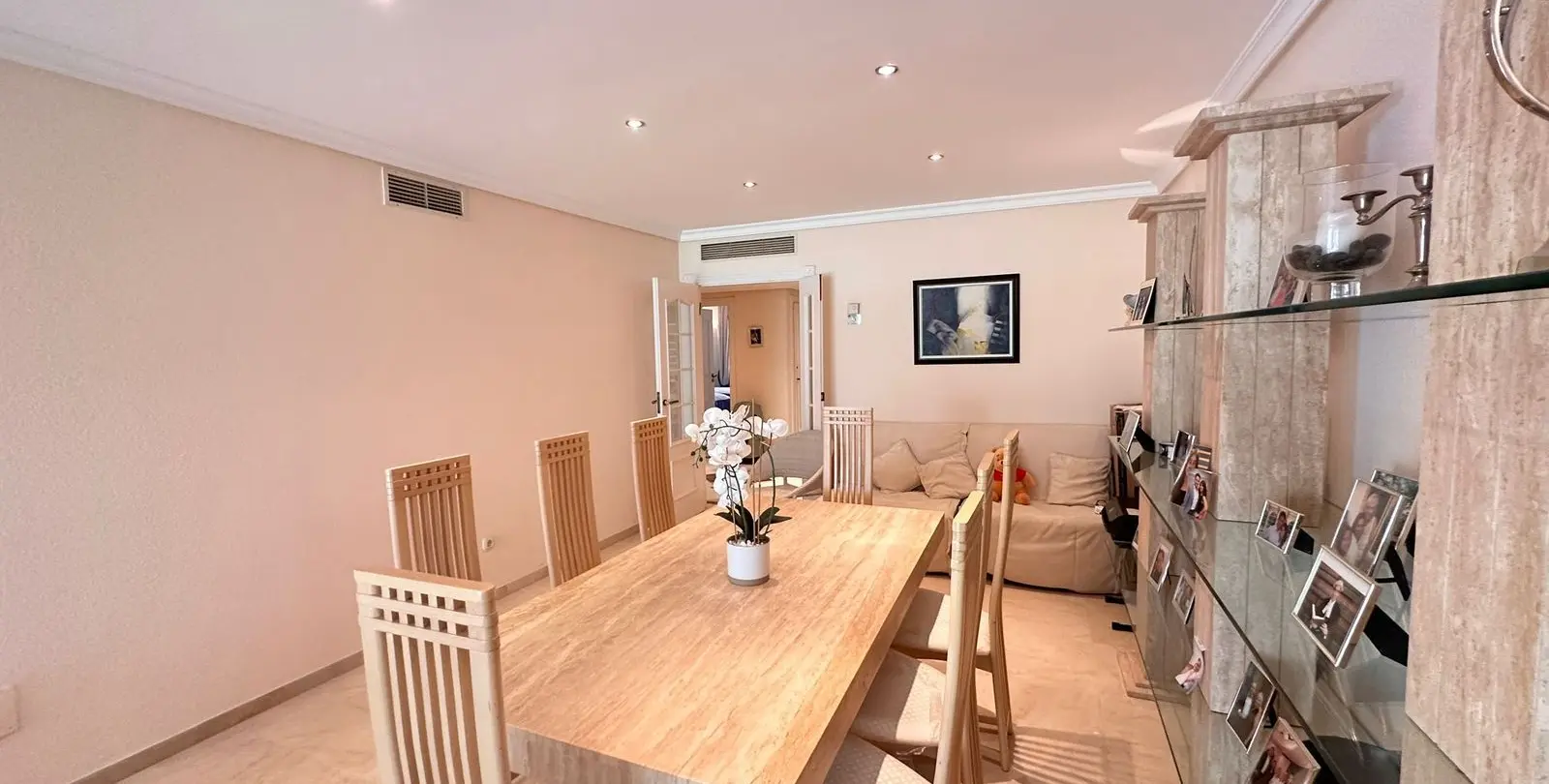 Venta de apartamento en planta baja en Estepona 11