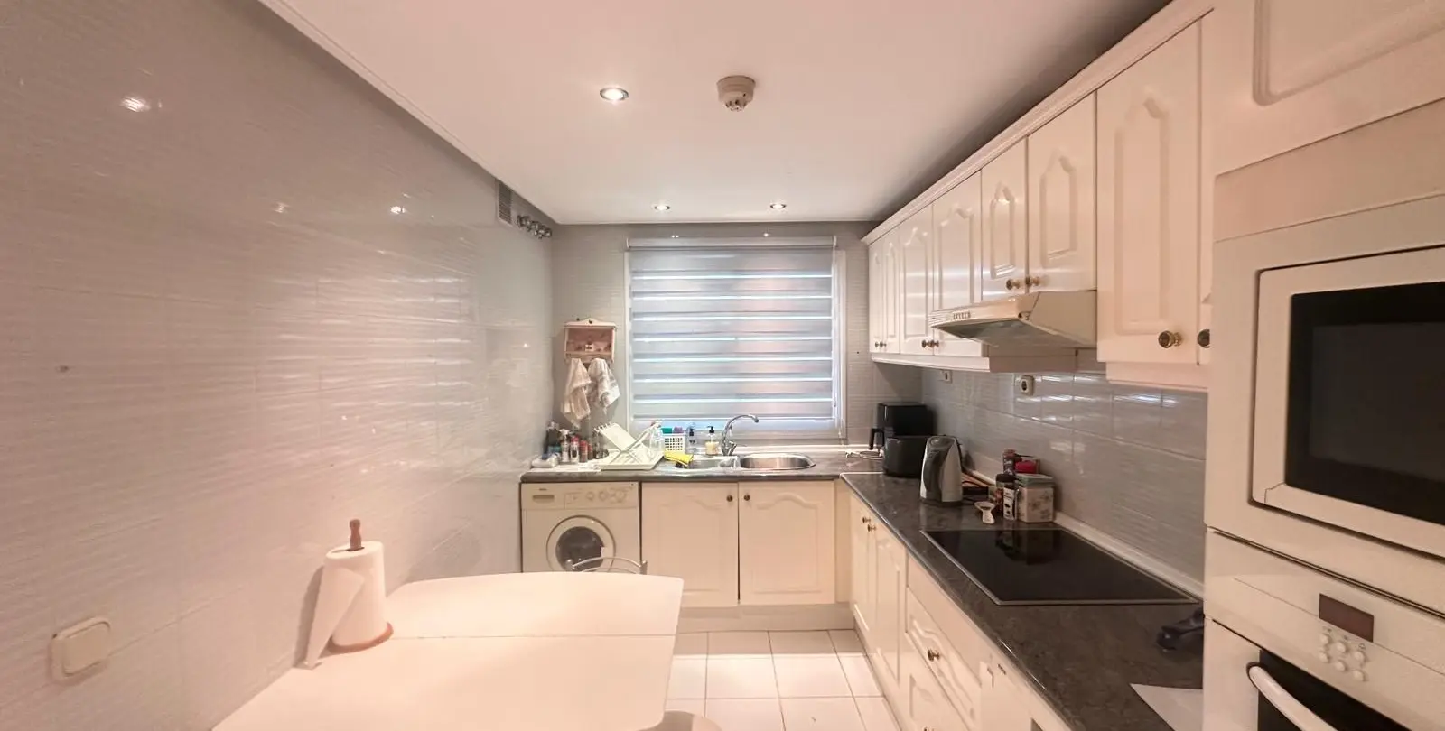 Venta de apartamento en planta baja en Estepona 16