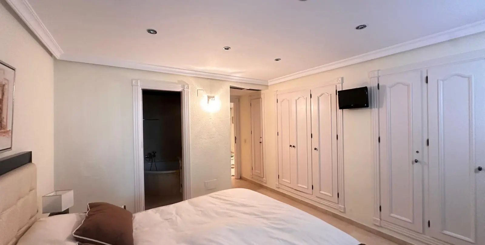 Venta de apartamento en planta baja en Estepona 22