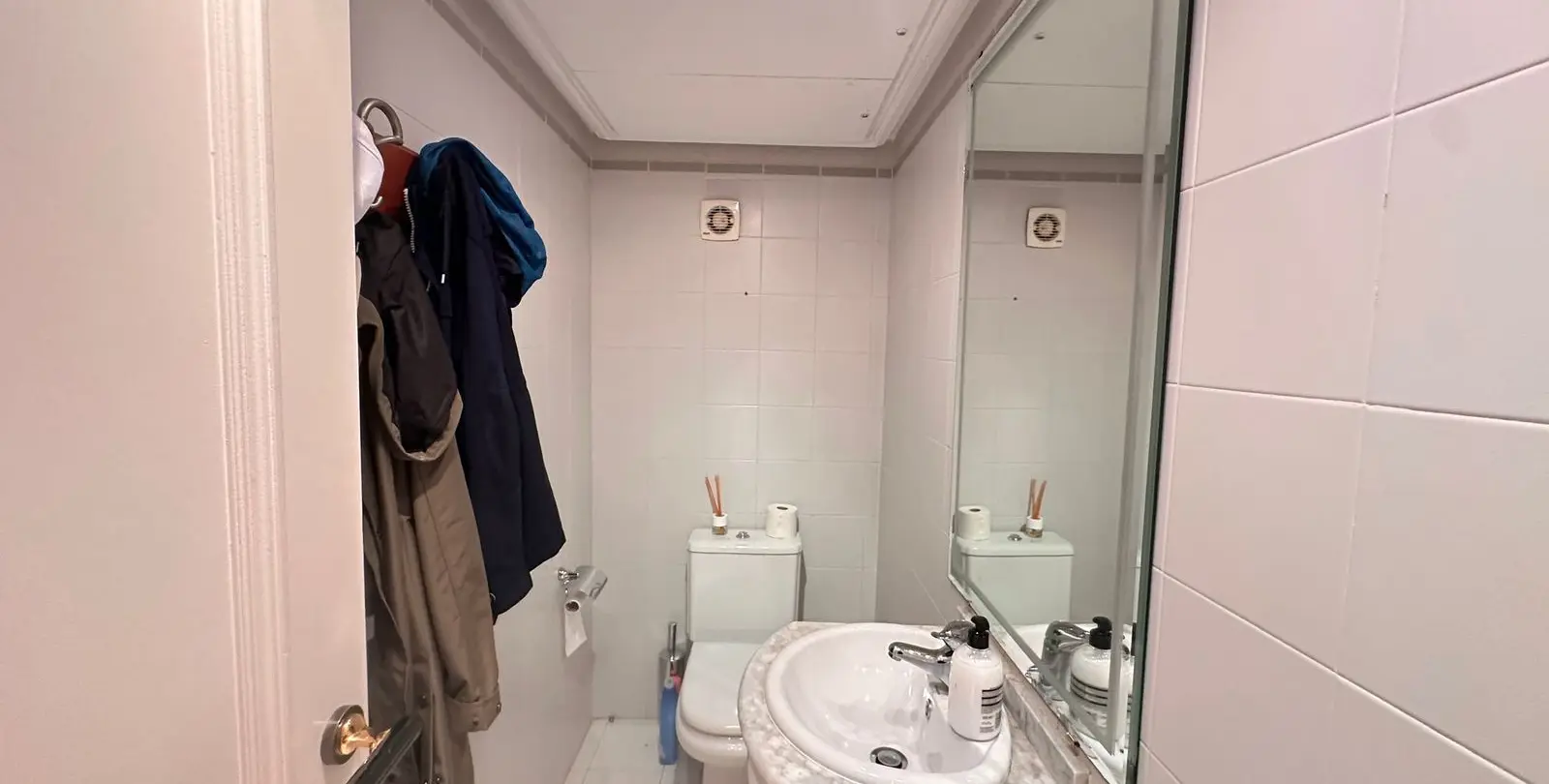 Venta de apartamento en planta baja en Estepona 27