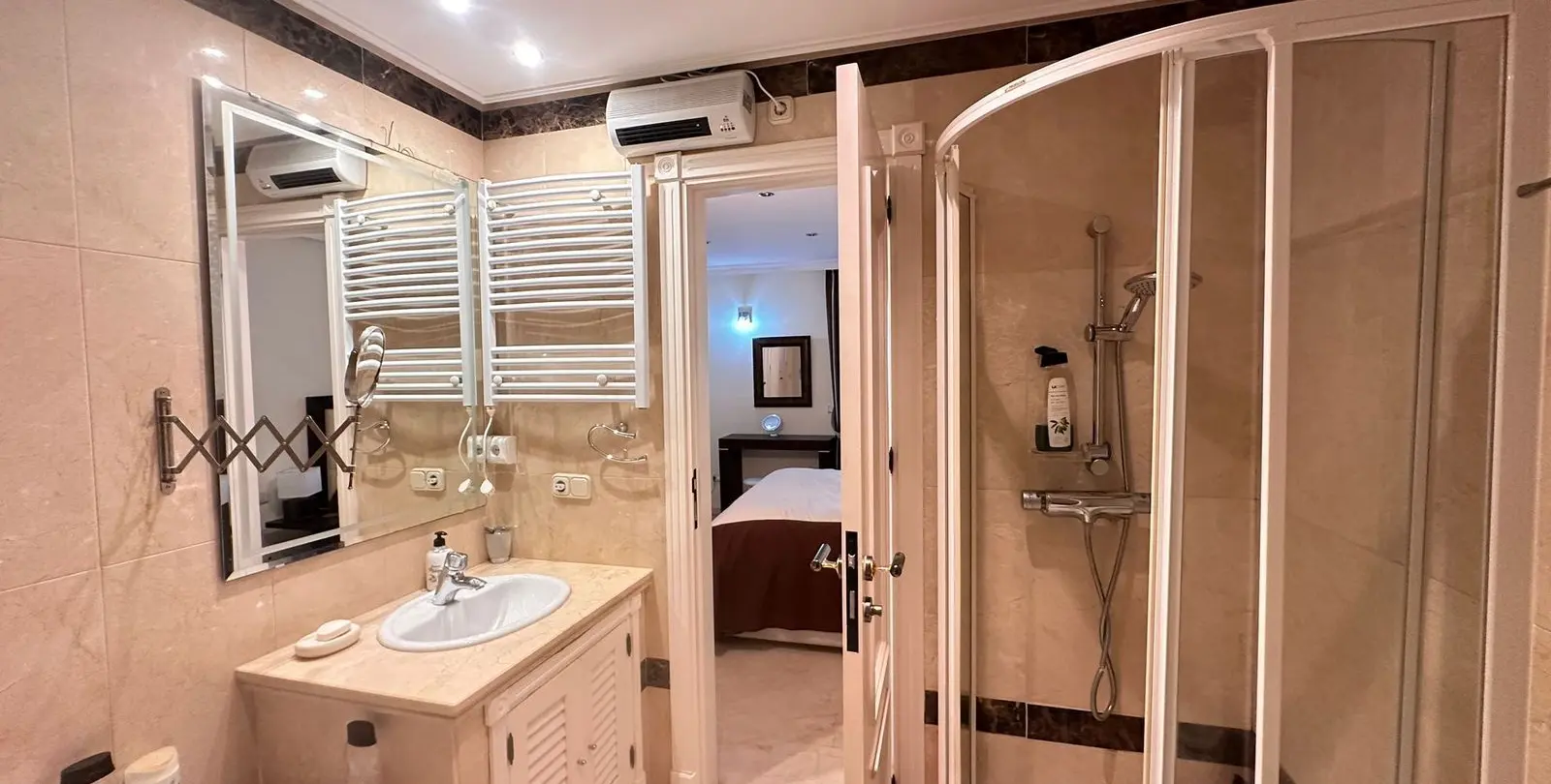 Venta de apartamento en planta baja en Estepona 32