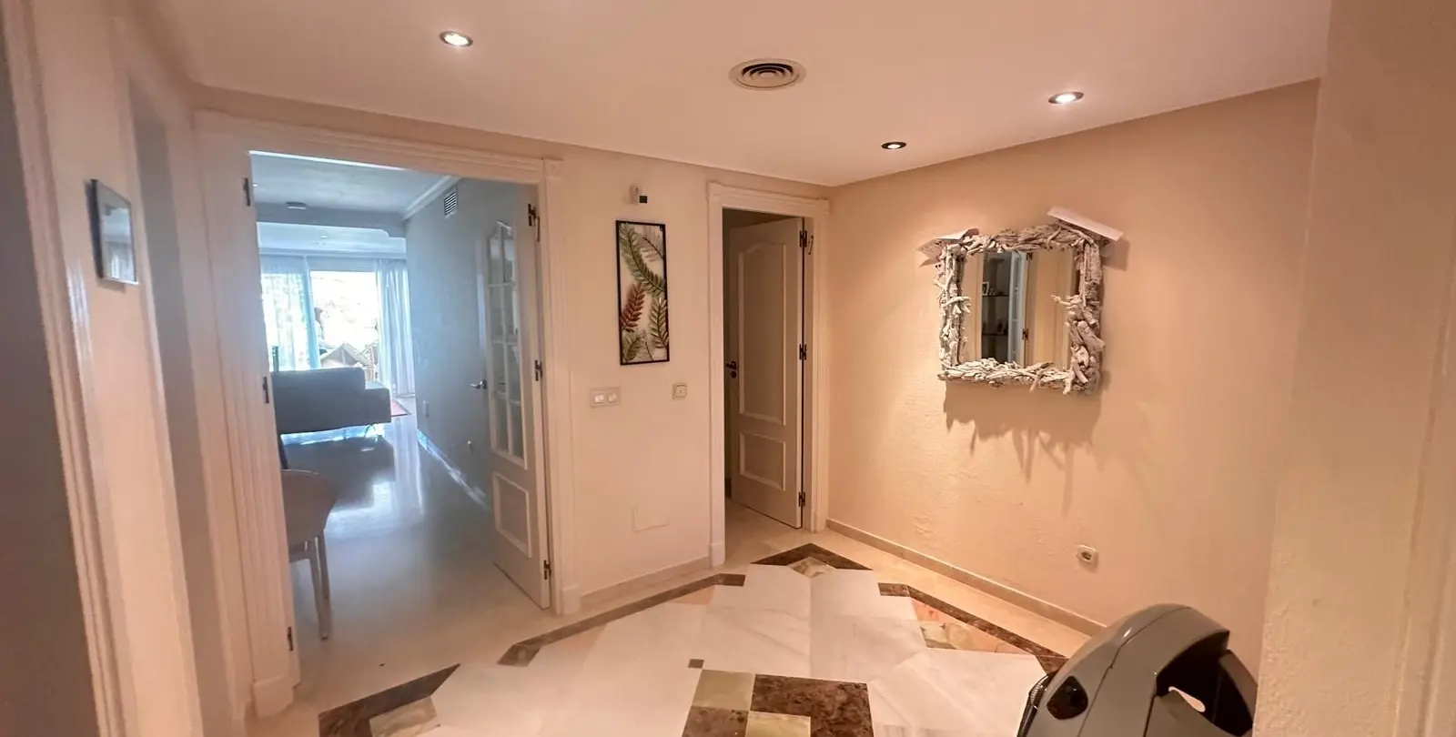Venta de apartamento en planta baja en Estepona 34