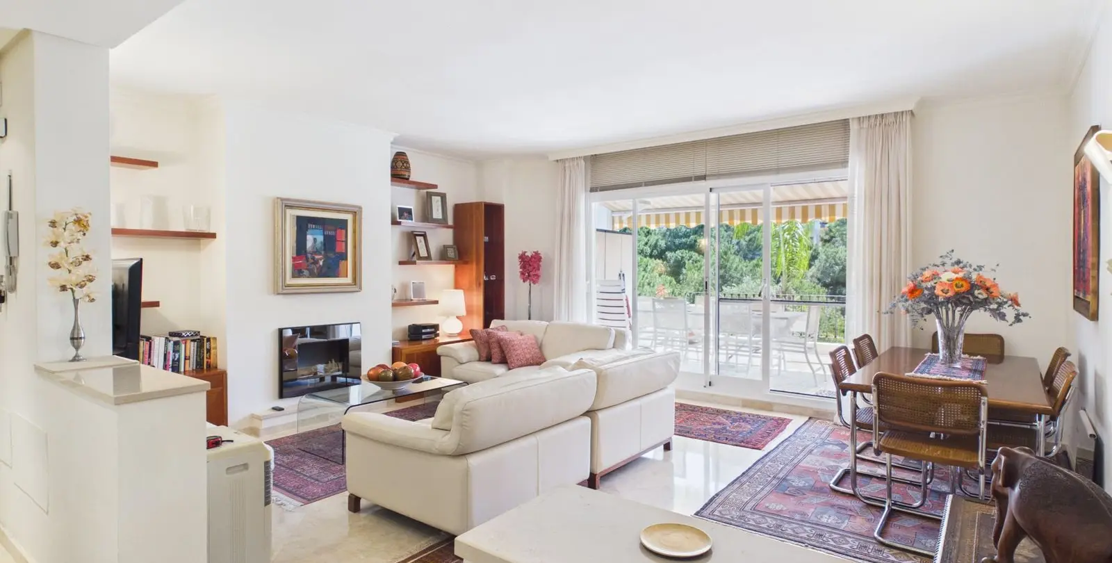 Venta de ático dúplex en Benahavís 4