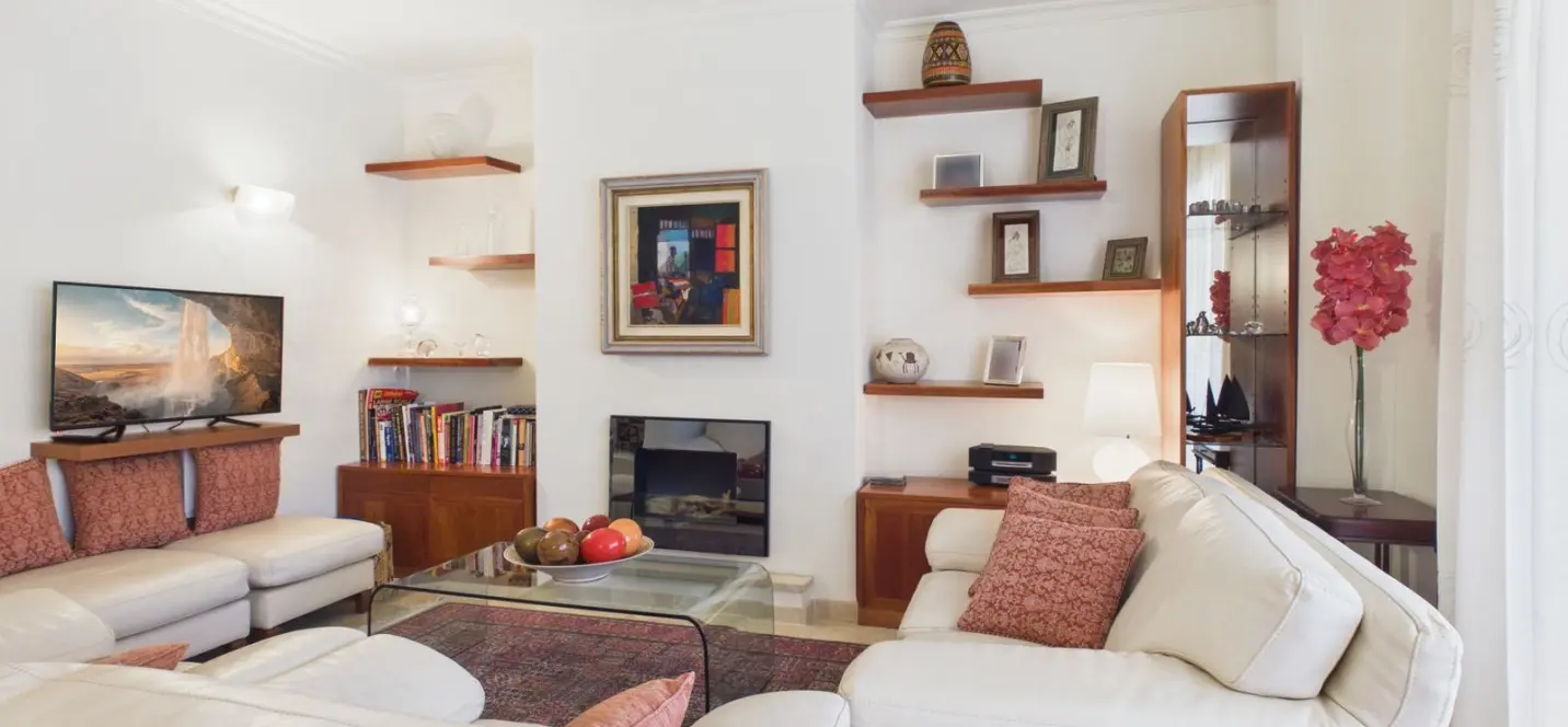 Venta de ático dúplex en Benahavís 4