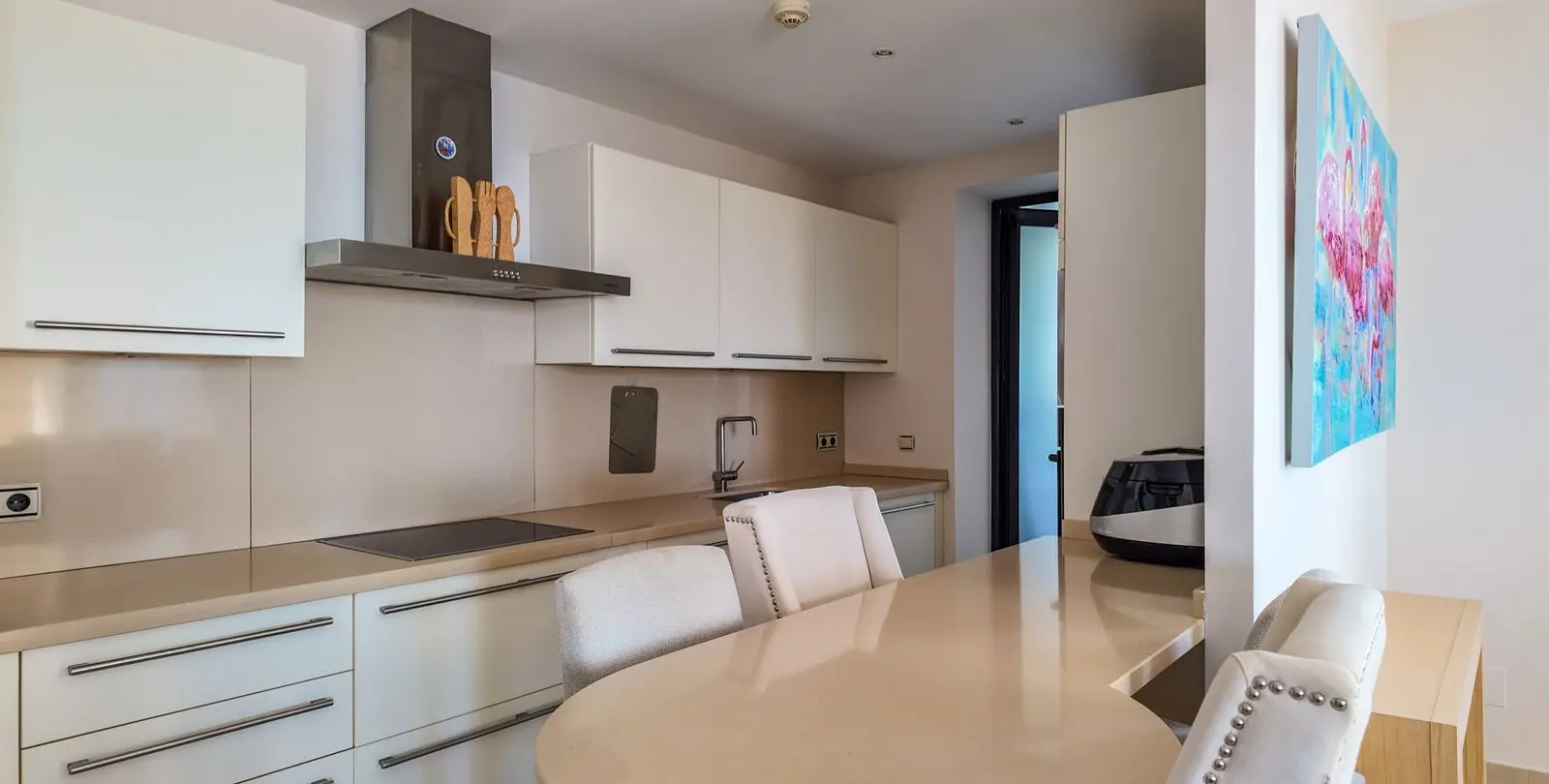 Продажа апартаментов на среднем этаже в Altos de los Monteros 2