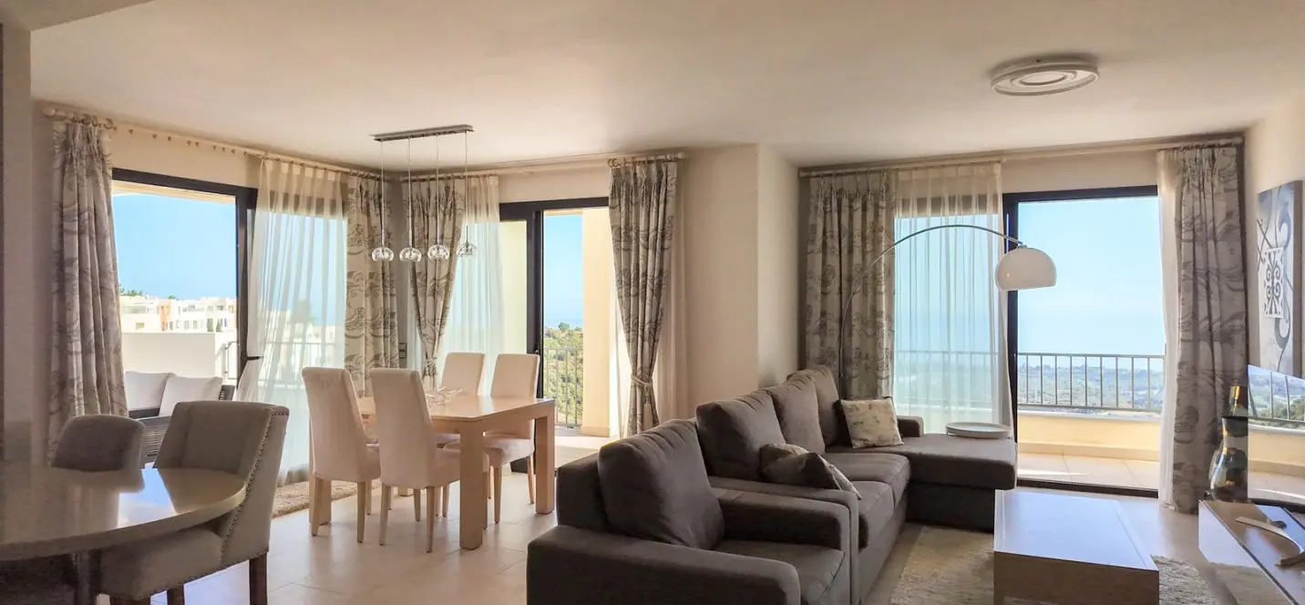 Продажа апартаментов на среднем этаже в Altos de los Monteros 3