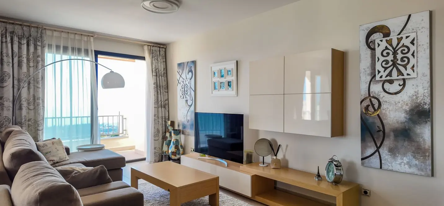 Продажа апартаментов на среднем этаже в Altos de los Monteros 4