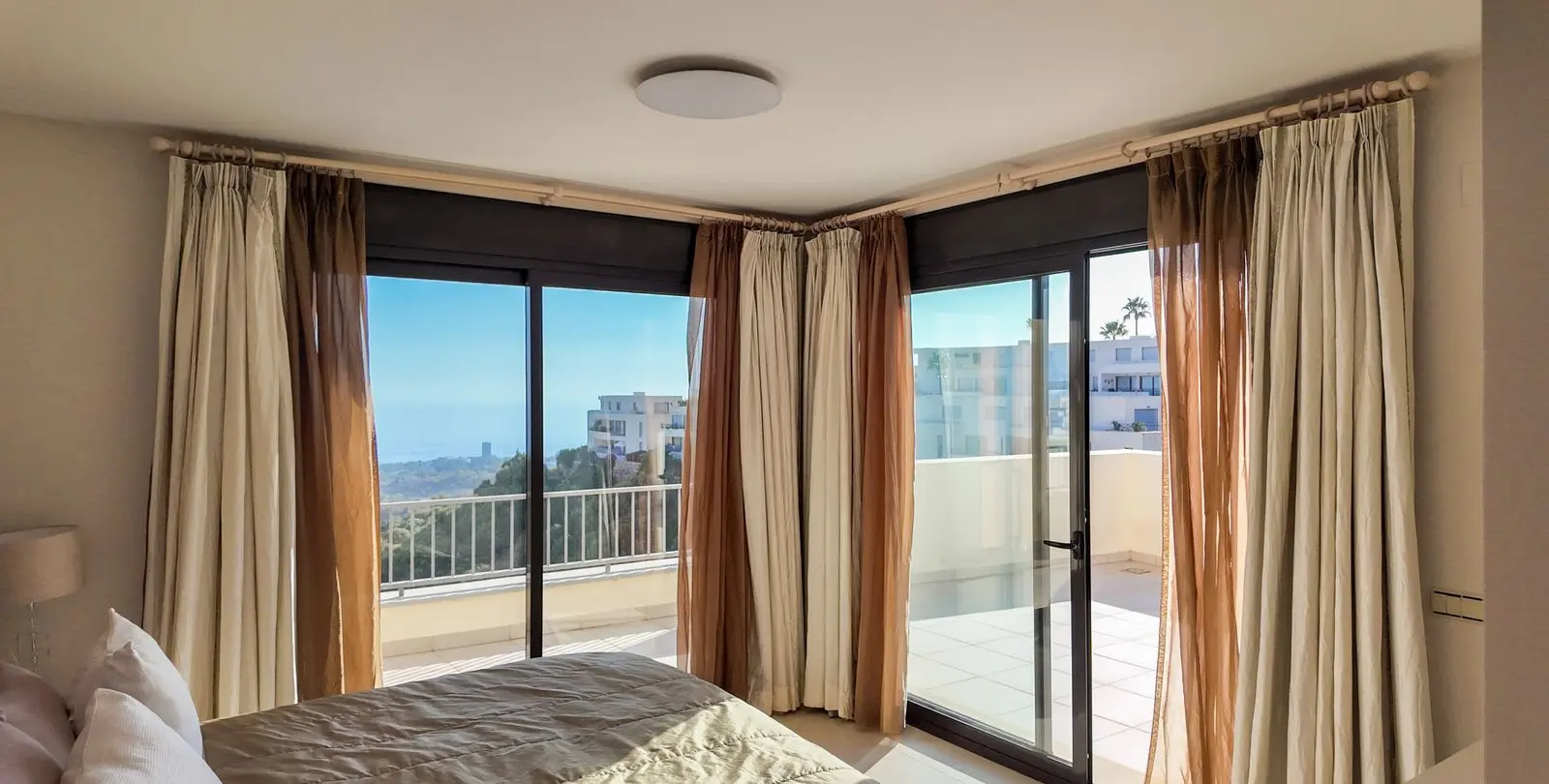 Продажа апартаментов на среднем этаже в Altos de los Monteros 7