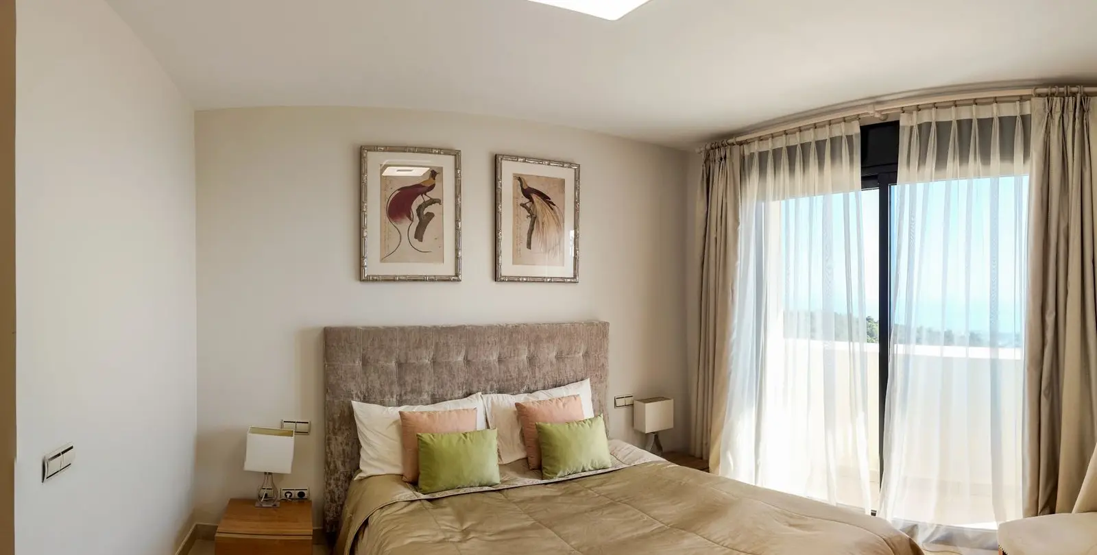 Продажа апартаментов на среднем этаже в Altos de los Monteros 10