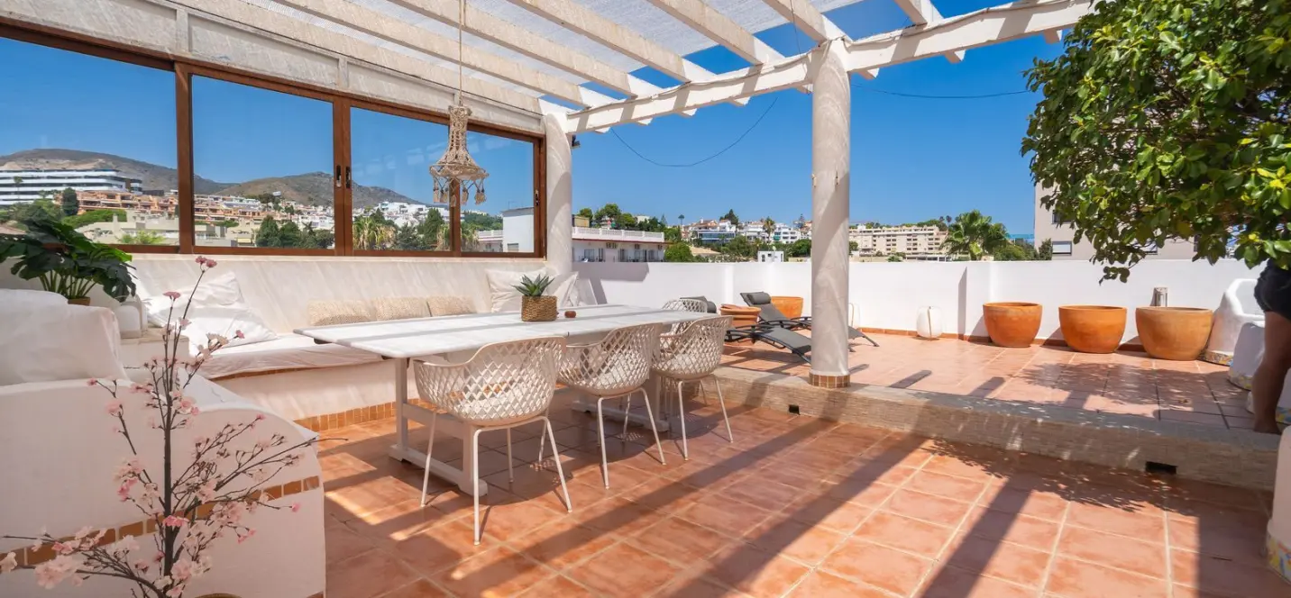 Sale of penthouse duplex in La Carihuela 0