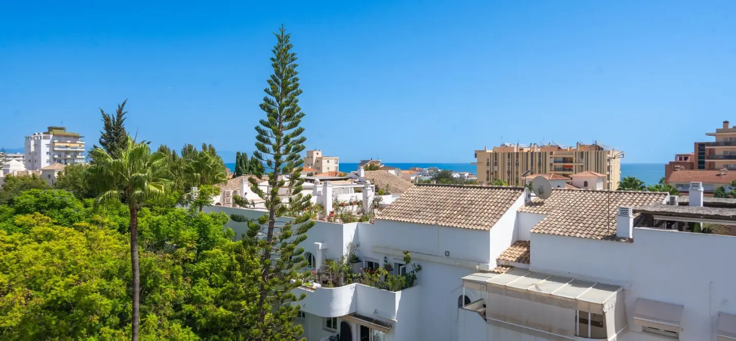 Sale of penthouse duplex in La Carihuela 1