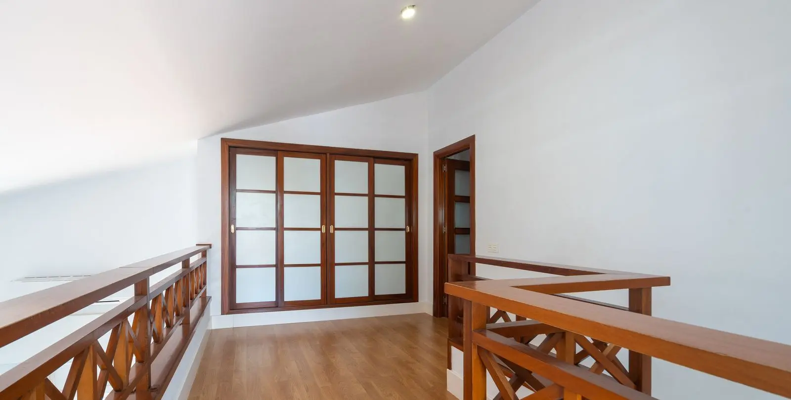 Sale of penthouse duplex in La Carihuela 17