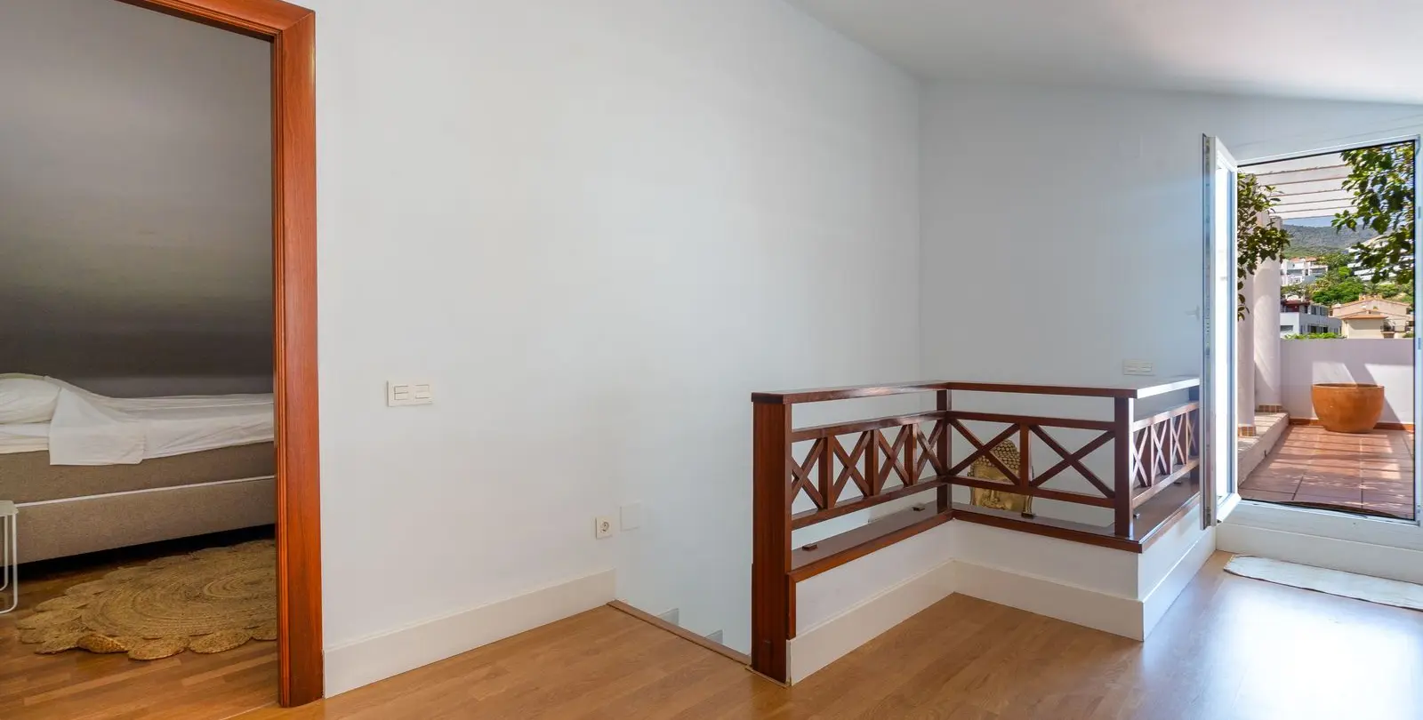 Sale of penthouse duplex in La Carihuela 18