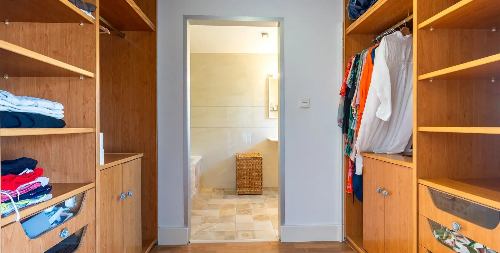 Sale of penthouse duplex in La Carihuela 20