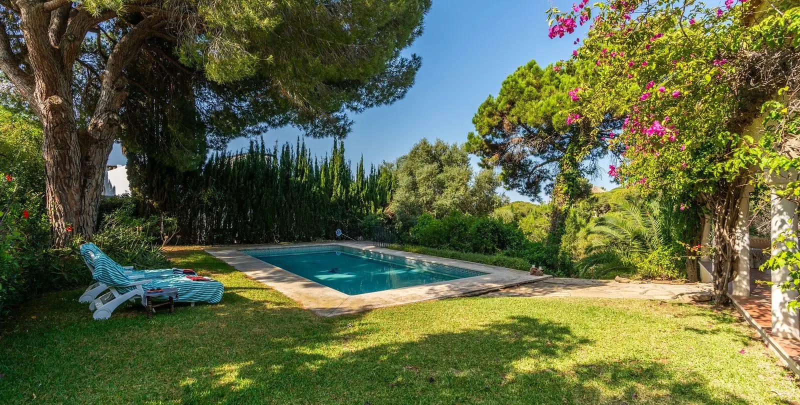 Venta de villa independiente en Elviria 4