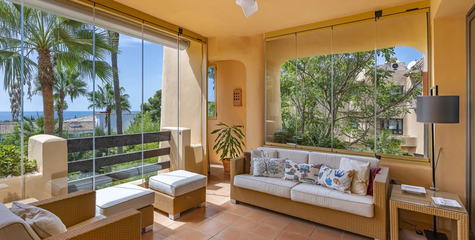 Venta de apartamento en planta media en The Golden Mile 3