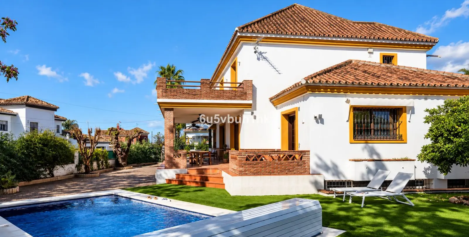 Venta de villa independiente en San Pedro de Alcántara 1